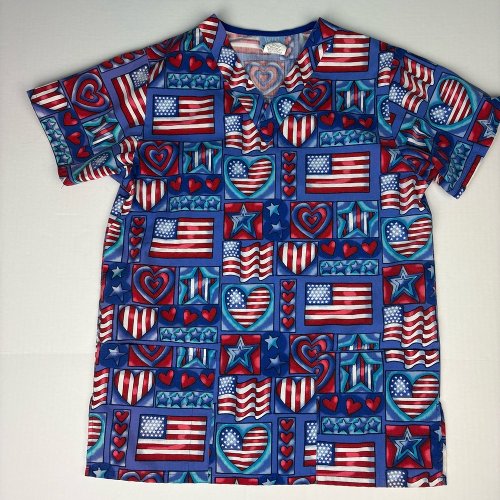 White Swan Women's XS Scrub Top American Flag Patriotic Hearts Red White Blue